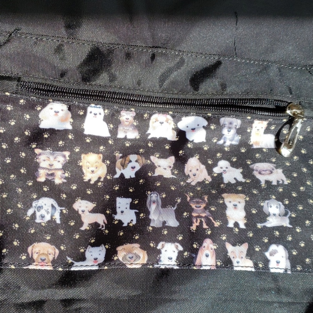 NWOT- Cute Puppies print hand / shoulder bag